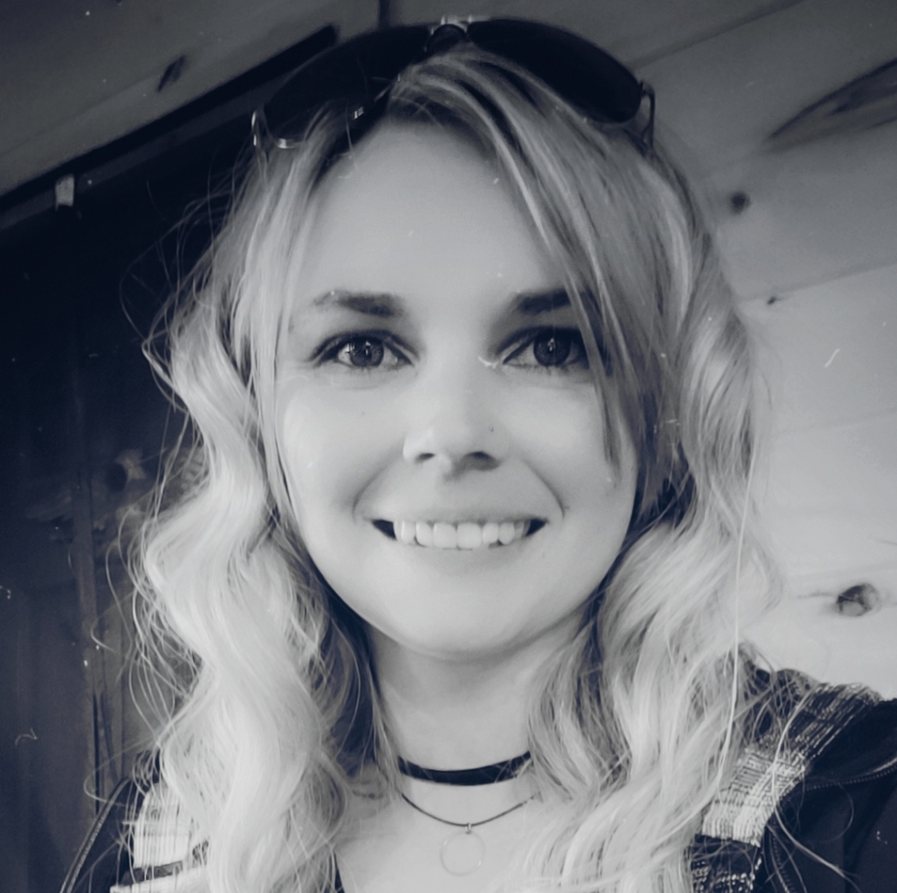 Meet your Posher, Kayla